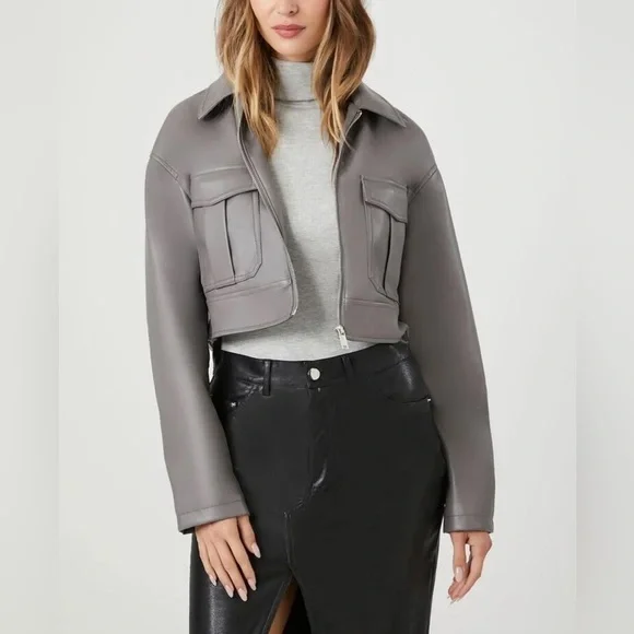 Forever 21 NWT Gray Faux Leather Cropped Bomber Jacket Medium M - Picture 1 of 9